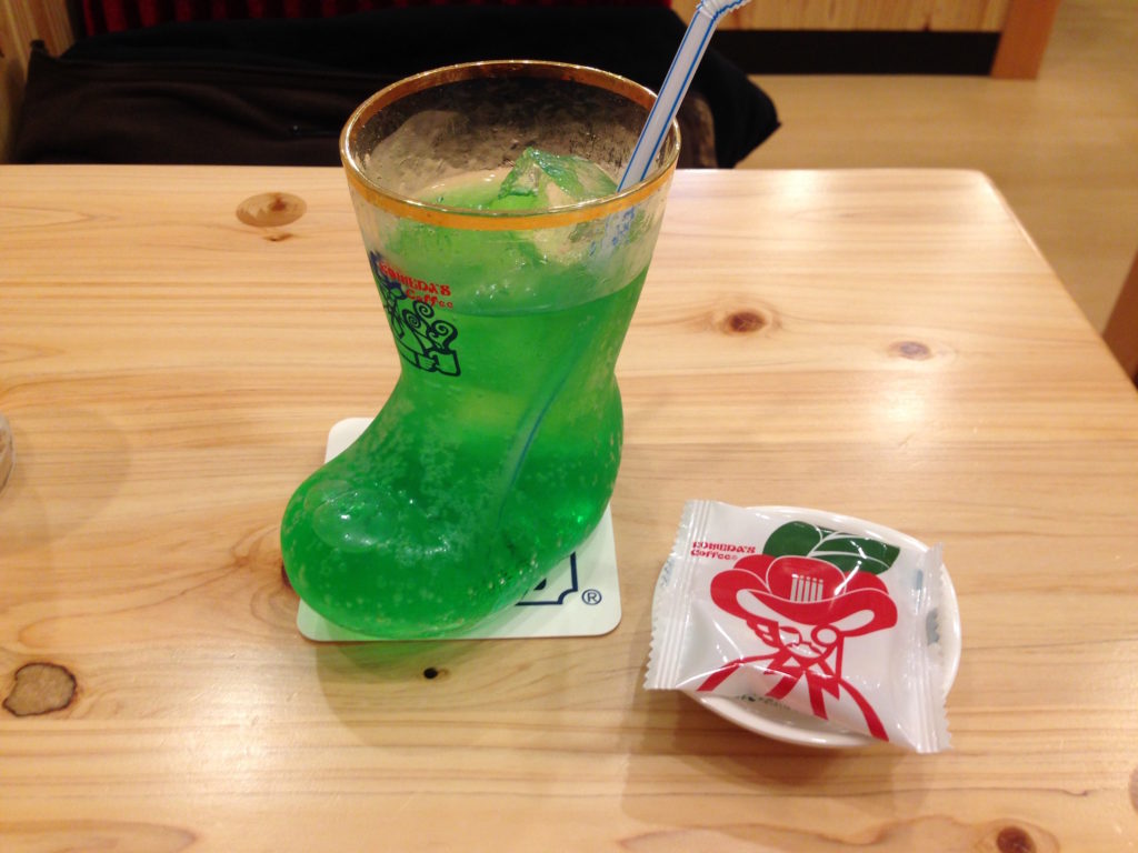 コメダコーヒー　メロンソーダ