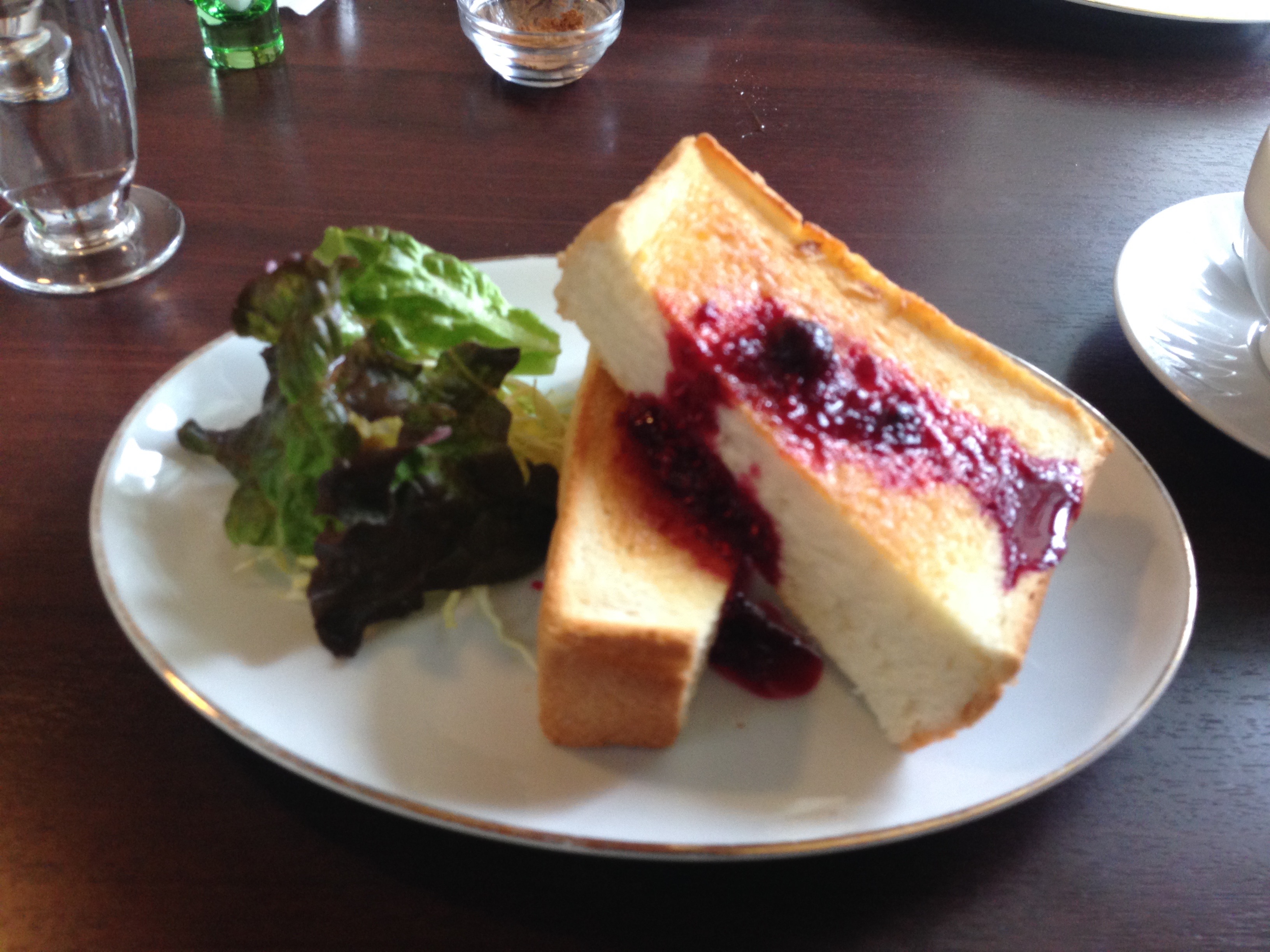 亀田山喫茶室（松江）：興雲閣の大正ロマンの中でフレンチトーストモーニング