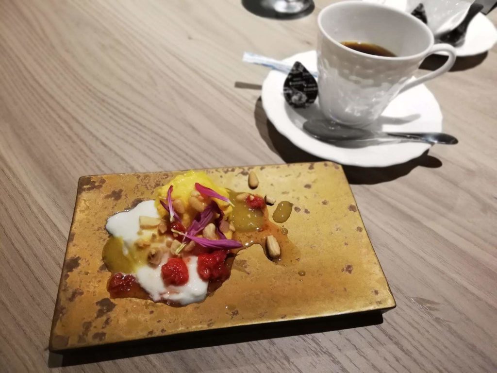 四川中華GOCHIのスペシャルデザート