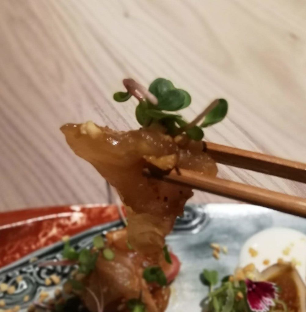 四川中華GOCHIの前菜〜まぐろ