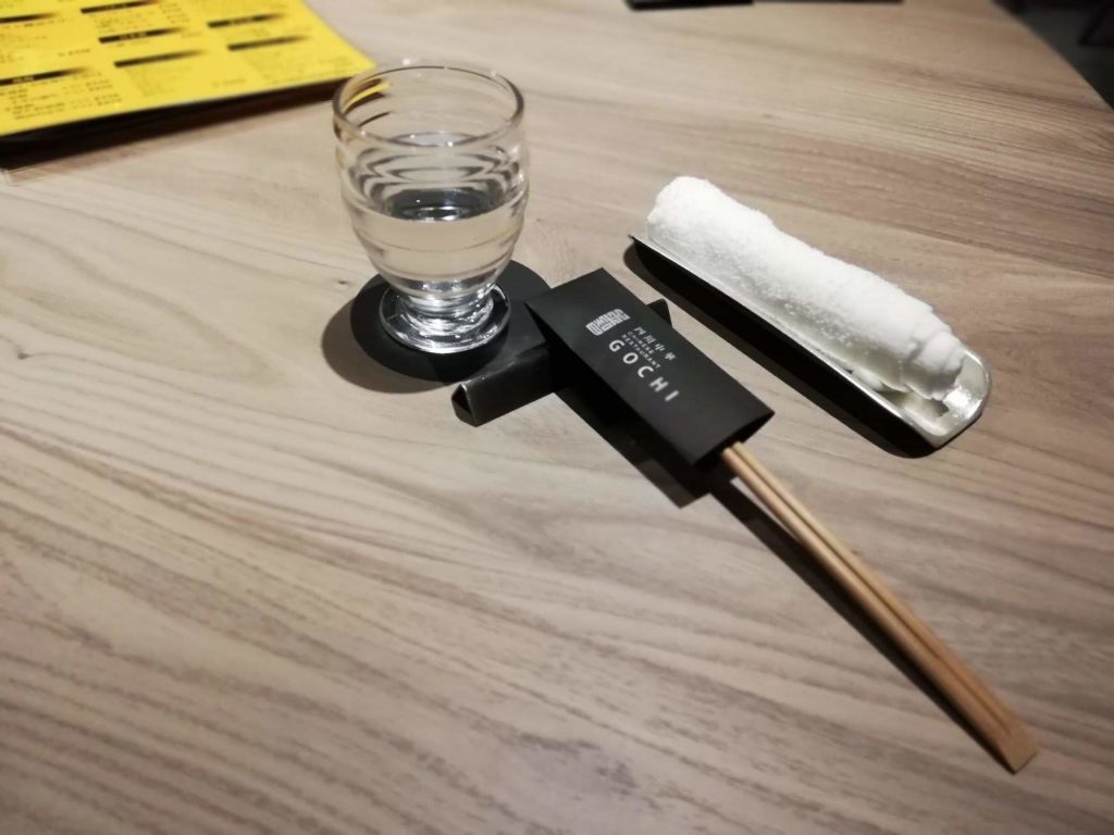 四川中華GOCHIのおしぼり・箸