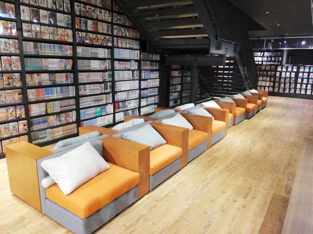 米子マンガミュージアムの椅子