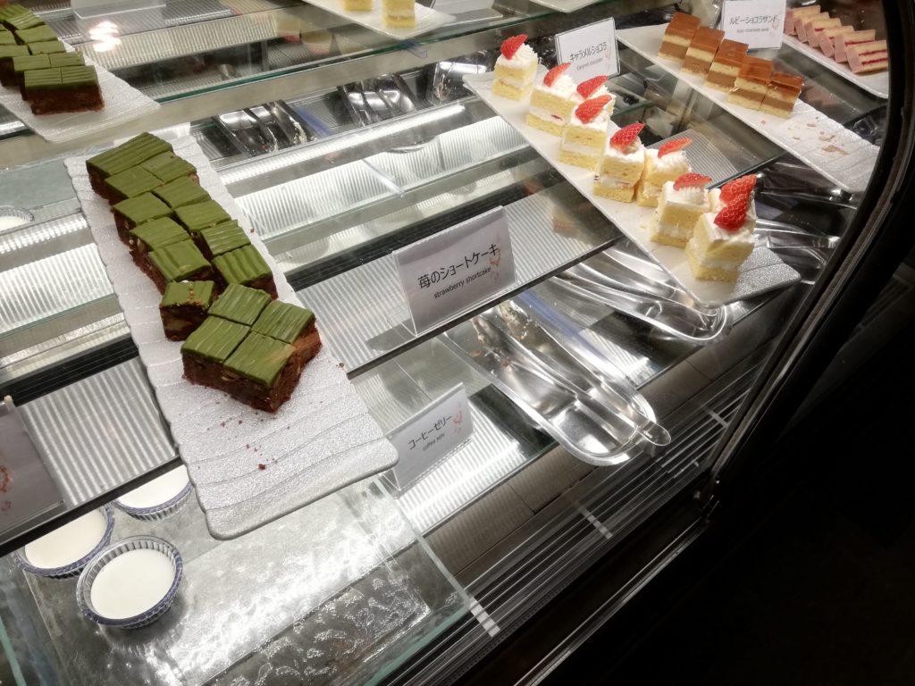 松江エクセルホテル東急　mosoro ディナービュッフェ