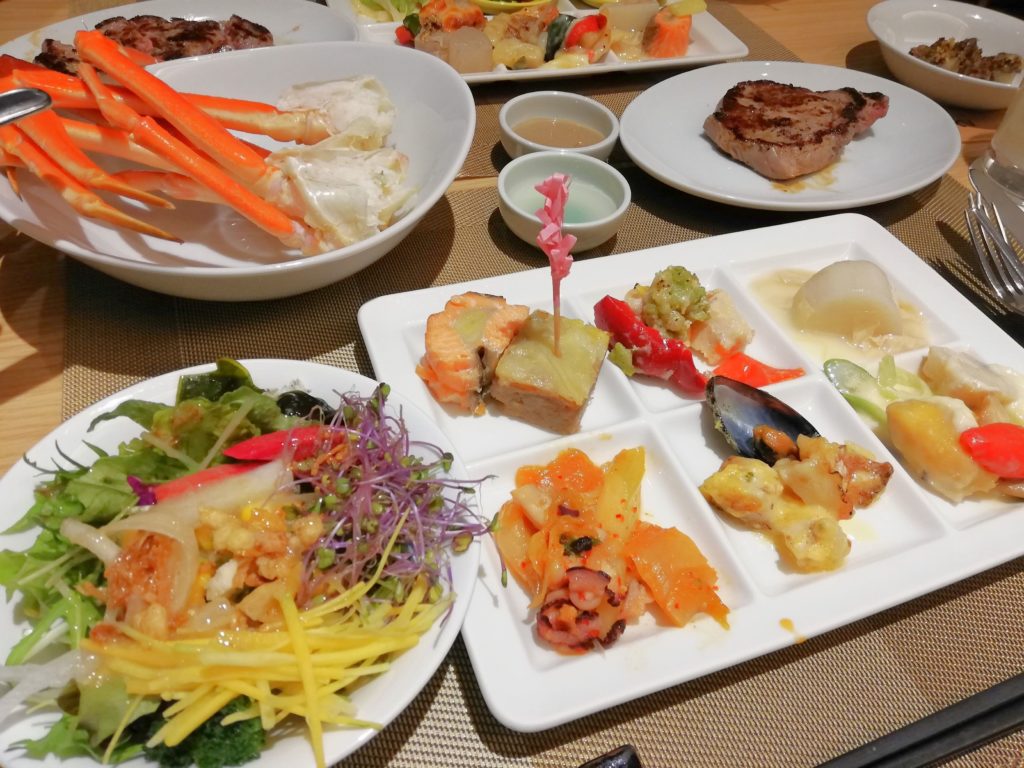 松江エクセルホテル東急　mosoro ディナービュッフェ