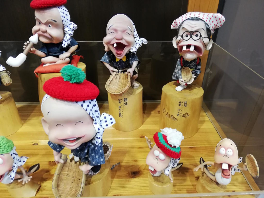 安来駅であらエッサくんファミリーにご挨拶してきたよ