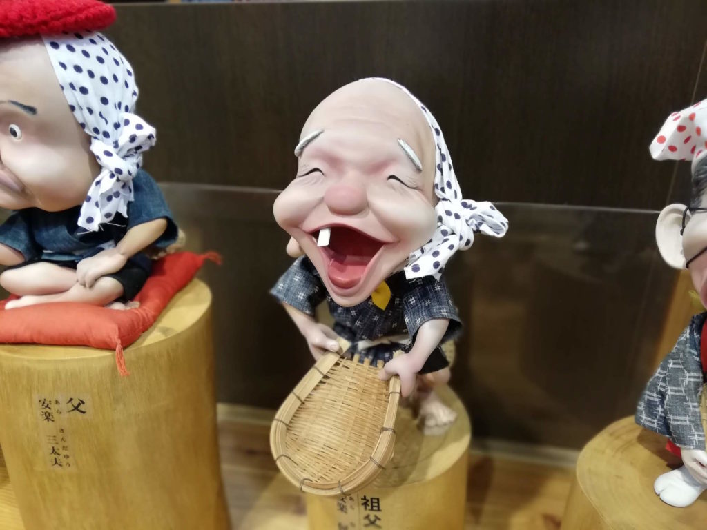 安来駅であらエッサくんファミリーにご挨拶してきたよ