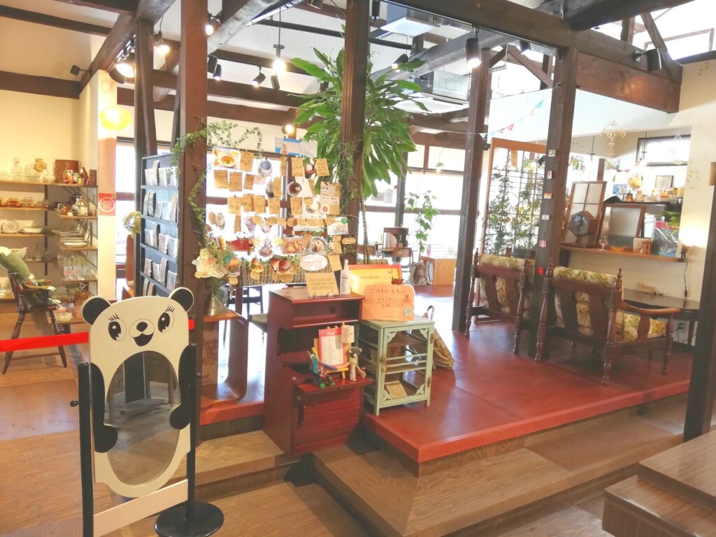 玉造温泉のmame cafeで小人の作った身体に優しいハンバーガーを食べてみた